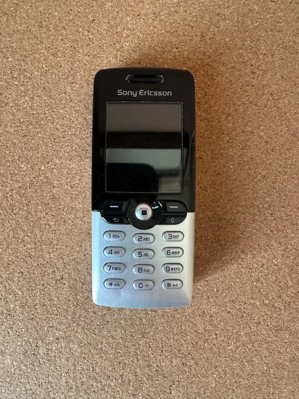 Sony Ericsson T610 Vintage GSM Mobile Phone OEM Charger Battery Tested Working